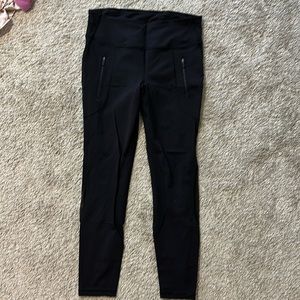 Lululemon size 8 leggings scalloped zip pockets